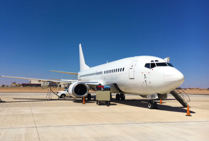 starair-fleet-B737-300-1